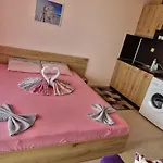 и студия в комплекс акротирия Апартаменты *