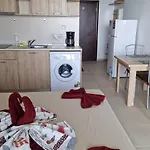 и студия в комплекс акротирия Апартаменты