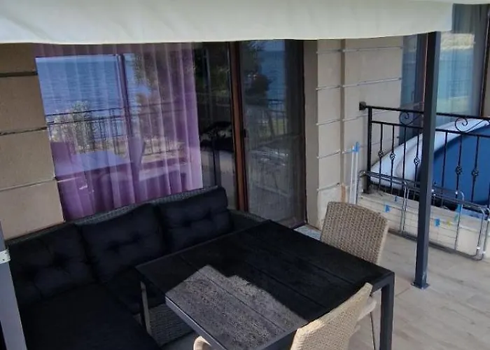 и студия в комплекс акротирия * Neszebar