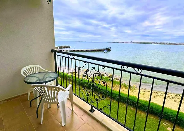 и студия в комплекс акротирия Neszebar