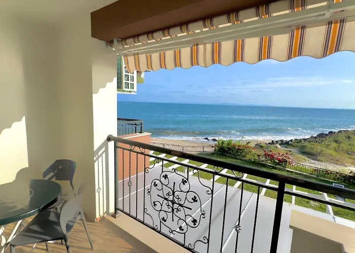 и студия в комплекс акротирия Apartman