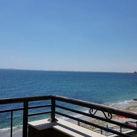 Apartment и студия в комплекс акротирия Nesebar