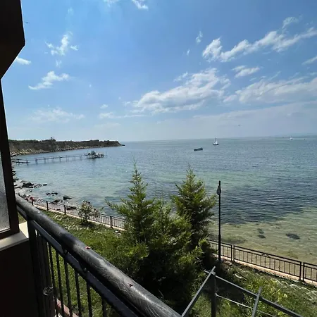 Apartment и студия в комплекс акротирия Nesebar