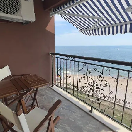 Apartamento и студия в комплекс акротирия Nesebar