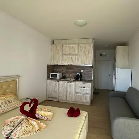 и студия в комплекс акротирия Nesebar