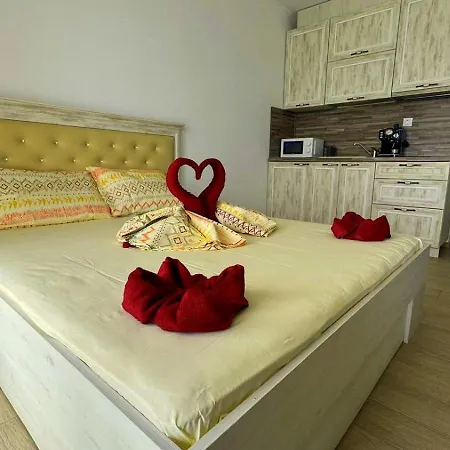 Apartament и студия в комплекс акротирия *
