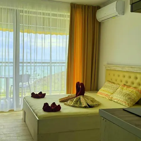 Apartment и студия в комплекс акротирия Nesebar