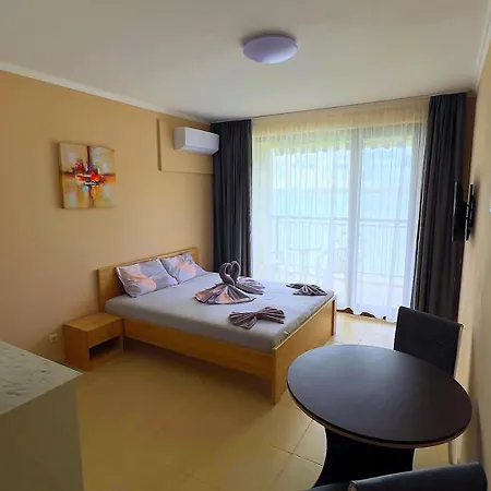 и студия в комплекс акротирия Apartamento