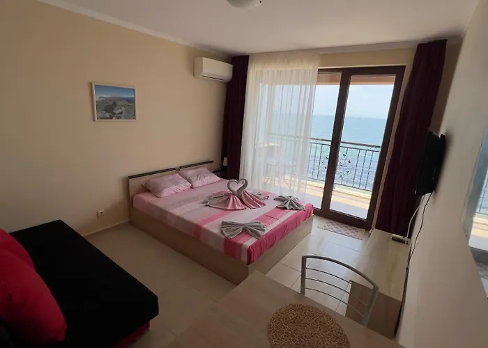 и студия в комплекс акротирия Misivri