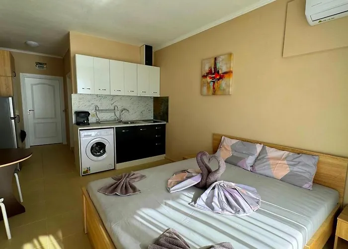 Apartament и студия в комплекс акротирия