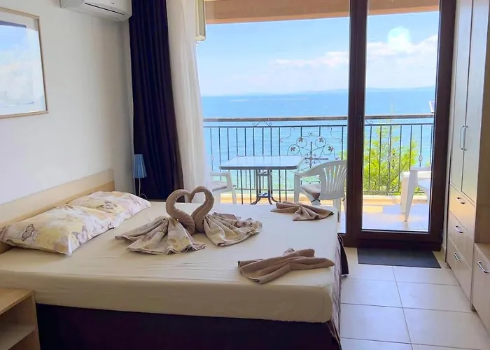 и студия в комплекс акротирия * Misivri