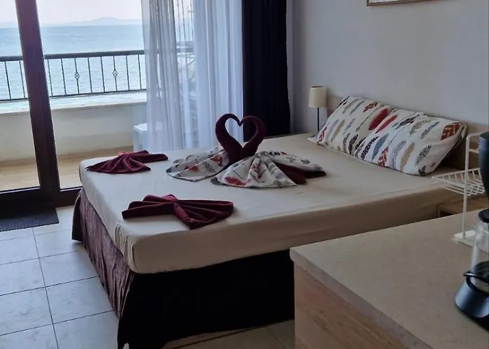 и студия в комплекс акротирия