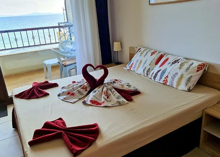 Apartament и студия в комплекс акротирия